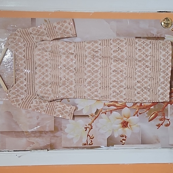 Dresd - Picture 1 of 4